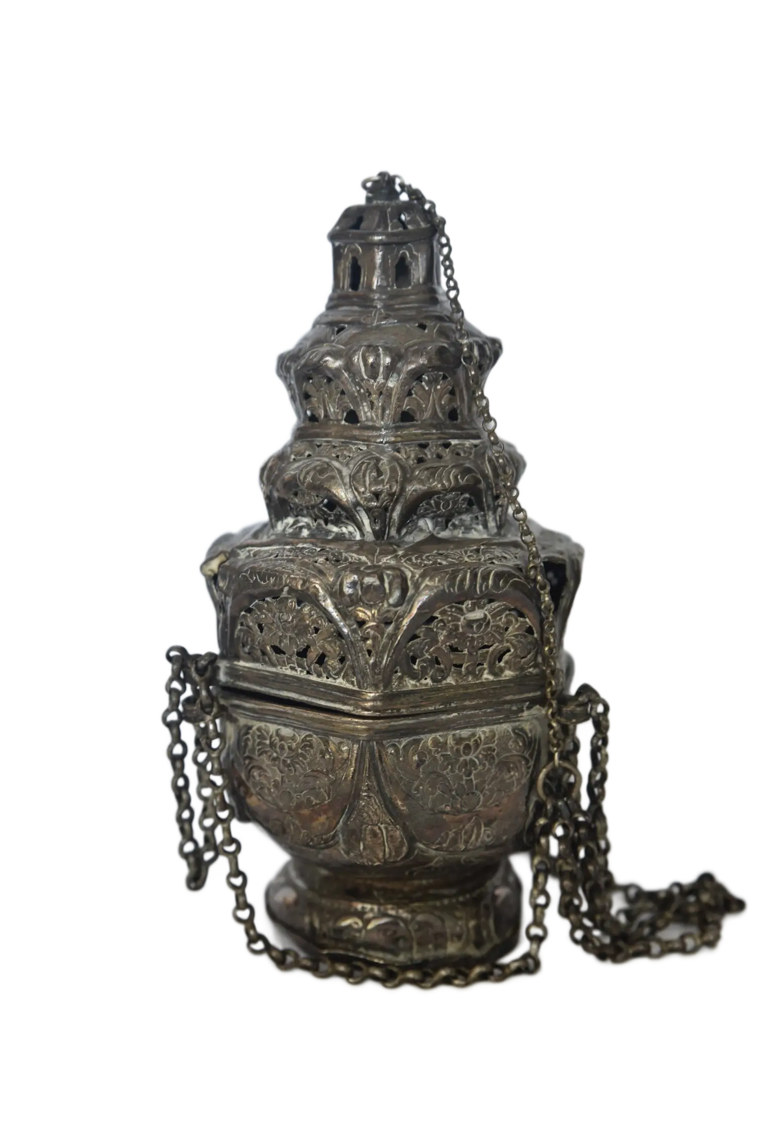 Antique ornaments reflecting Eastern Greek cultural identity